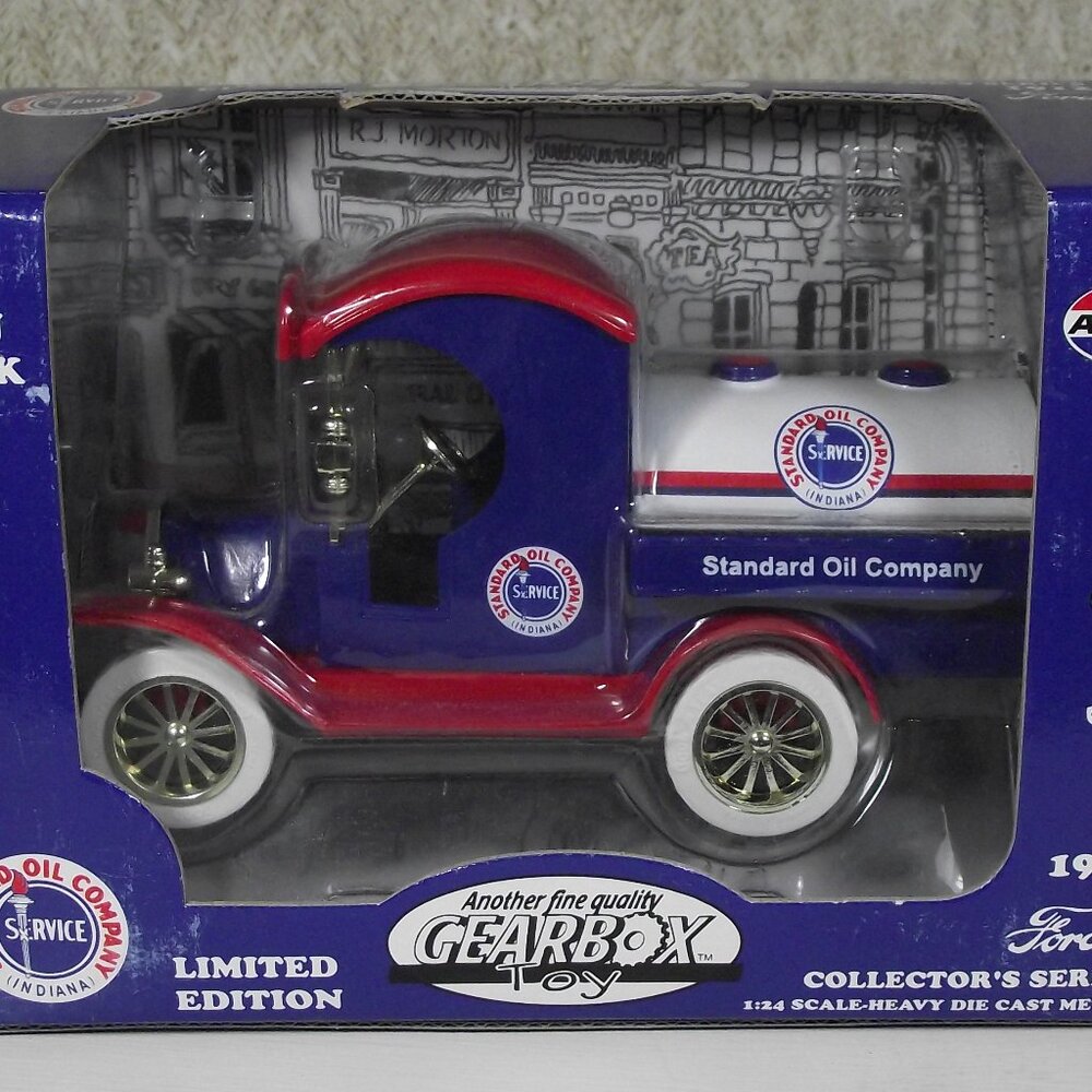 1912 FORD TANKER COIN BANK STANDARD OIL/AMOCO BY GEARBOX 1:24SCALE DIE CAST